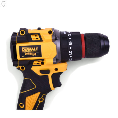 Шуруповерт DeWALT 36V Бесщеточный + 2 АКБ 2Ah + Металлический патрон + Набор инструментов №1