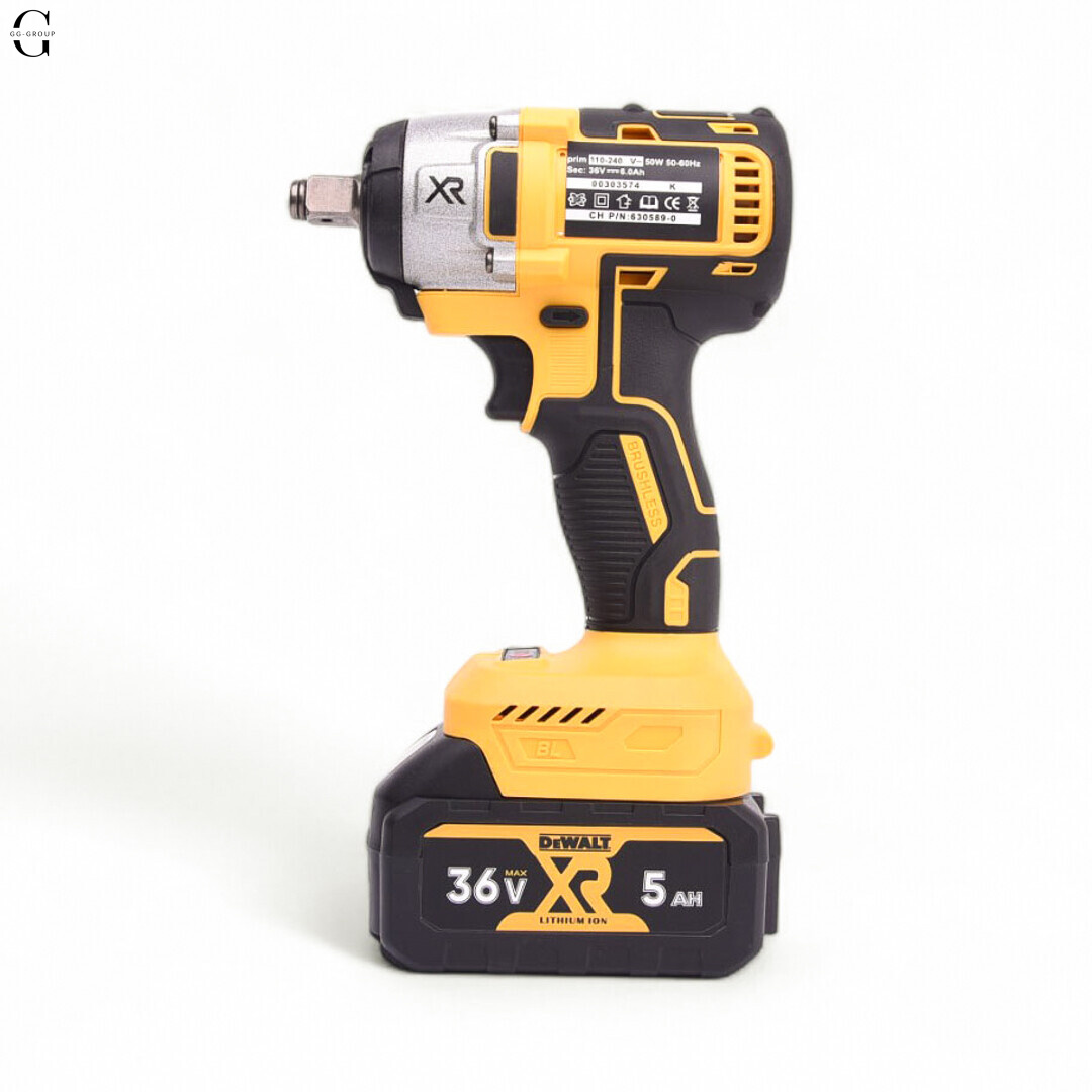 DeWALT гайковерт акумуляторний 36V безщітковий з кейсом, 2×5Ah акумуляторами та набором насадок