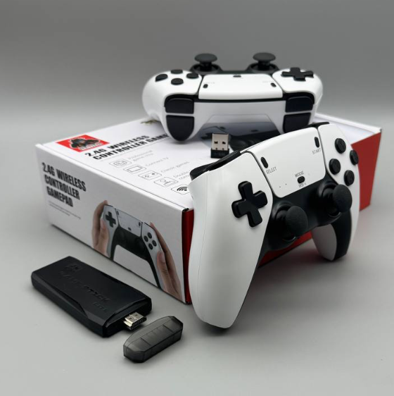 Беспроводная игровая консоль GAME STICK 4K Ultra HD M8 PRO + 2 геймпада (до 2000 игр)