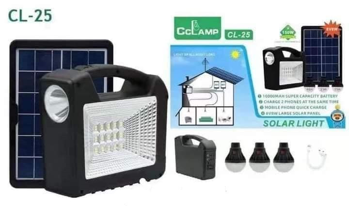 Ліхтар кемпінговий CCLAMP CL-25 акумуляторний із сонячною панеллю 6V 8W, Power Bank та 3 світлодіодними лампами